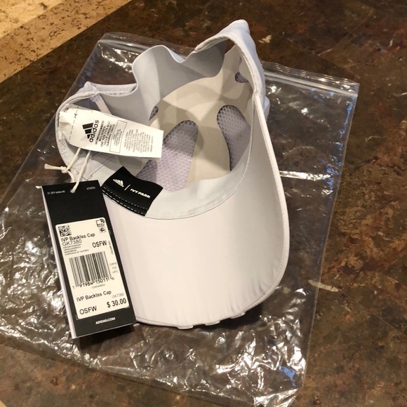 Adidas grey Ivy Park hat (NWT) - Picture 7 of 7